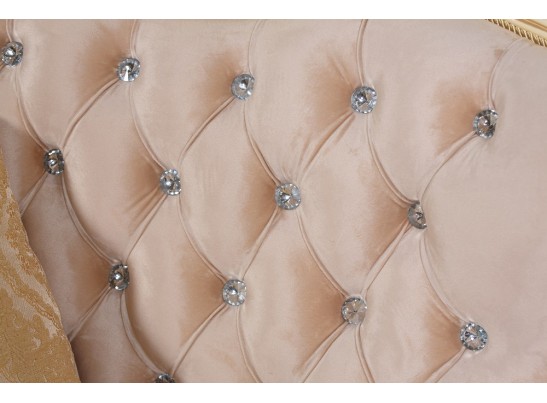 Кресло Эсмеральда, крем (ткань золото)