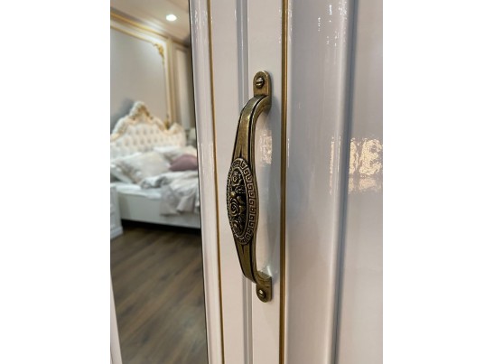 Шкаф 3-створчатый с зеркалом Натали, белый