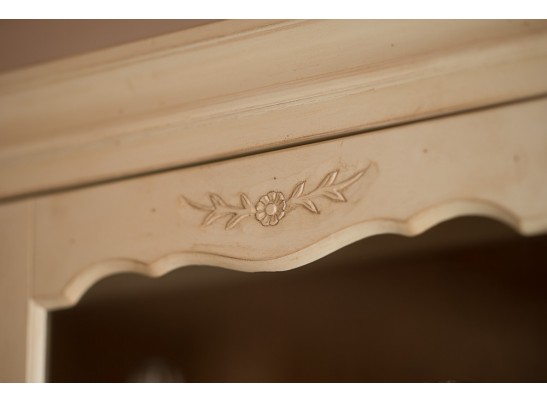 Буфет ST9332 (белая карамель)