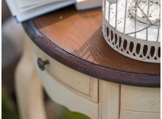 Прикроватная тумба (овальная) ST9331 (белая карамель)