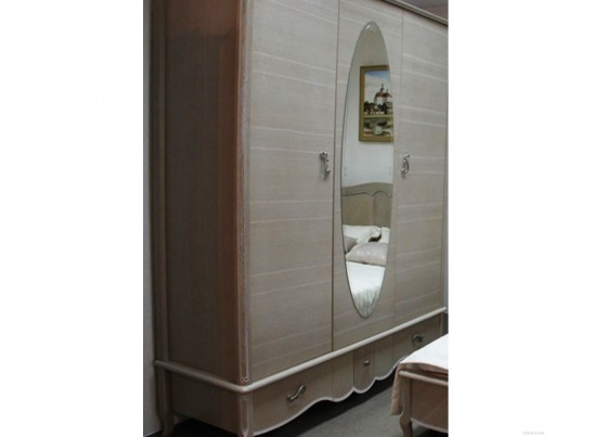 Шкаф для одежды Лаура 3х дверный с ящиками в стиле прованс ММ-267-01/03