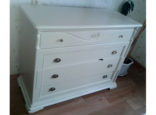 Спальный гарнитур Лика в цвете белая эмаль из натурального дерева