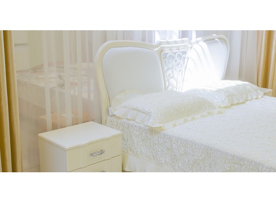 Спальный гарнитур София МН-025, крем глянец