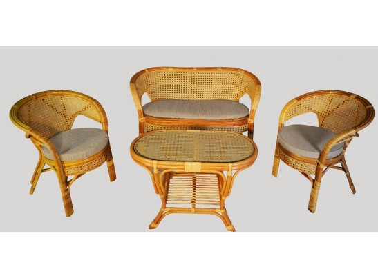 Комплект для отдыха 02/15 с двухместным диваном