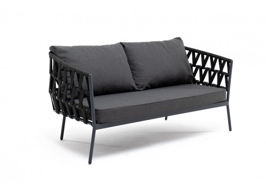 "Диего" диван 2-местный плетеный из роупа, каркас алюминий темно-серый (RAL7024) муар, роуп темно-серый круглый, ткань темно-серая 027 в Ростове-на-Дону