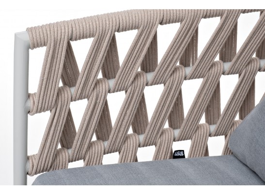 "Диего" кресло плетеное из роупа, каркас алюминий светло-серый (RAL7035) муар, роуп бежевый круглый, ткань светло-серая в Ростове-на-Дону