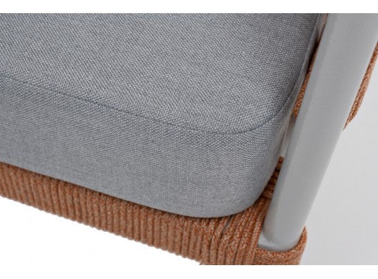 "Диего" кресло плетеное из роупа, каркас алюминий светло-серый (RAL7035) муар, роуп оранжевый меланж круглый, ткань светло-серая в Ростове-на-Дону