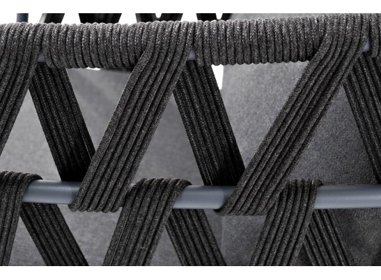 "Диего" кресло плетеное из роупа, каркас алюминий темно-серый (RAL7024) муар, роуп темно-серый круглый, ткань темно-серая 027 в Ростове-на-Дону