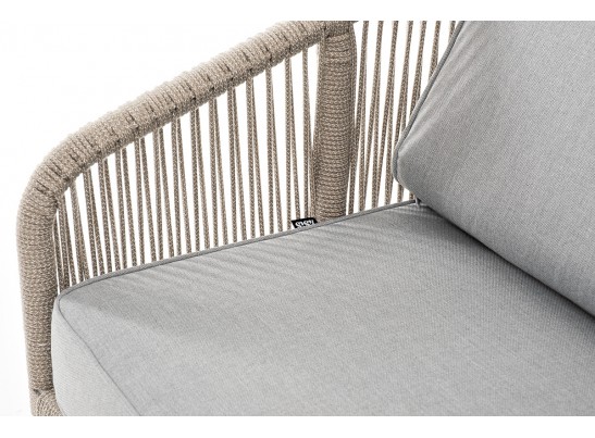 "Канны" диван 2-местный плетеный из роупа, каркас алюминий светло-серый (RAL7035) шагрень, роуп серый меланж круглый, ткань светло-серая в Ростове-на-Дону