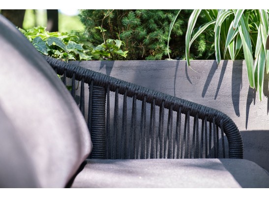 "Канны" диван 2-местный плетеный из роупа, каркас алюминий темно-серый (RAL7024) муар, роуп темно-серый круглый, ткань темно-серая 027 в Ростове-на-Дону