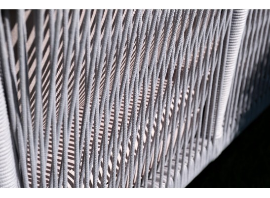 "Канны" диван 2-местный плетеный из роупа, каркас алюминий белый, роуп светло-серый, ткань светло-серая в Ростове-на-Дону