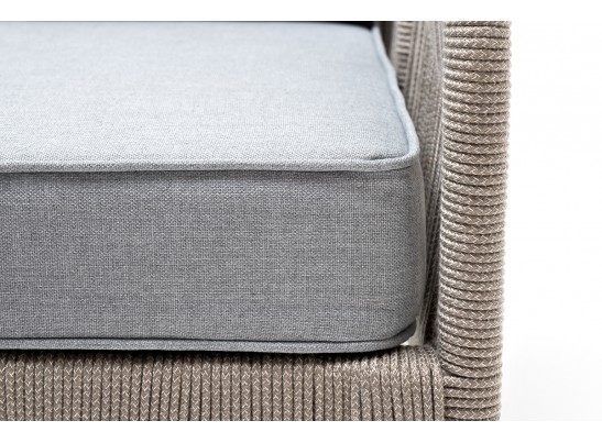 "Канны" кресло плетеное из роупа, каркас алюминий светло-серый (RAL7035) муар, роуп серый меланж круглый, ткань светло-серая в Ростове-на-Дону