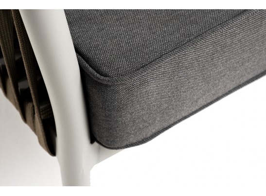 "Касабланка" диван 3-местный плетеный из роупа, каркас алюминий светло-серый (RAL7035) муар, роуп серо-коричневый 23мм, ткань серая 017 в Ростове-на-Дону