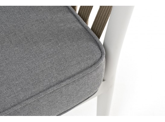 "Касабланка" кресло плетеное из роупа, каркас алюминий светло-серый (RAL7035) муар, роуп серо-коричневый 23мм, ткань серая 017 в Ростове-на-Дону