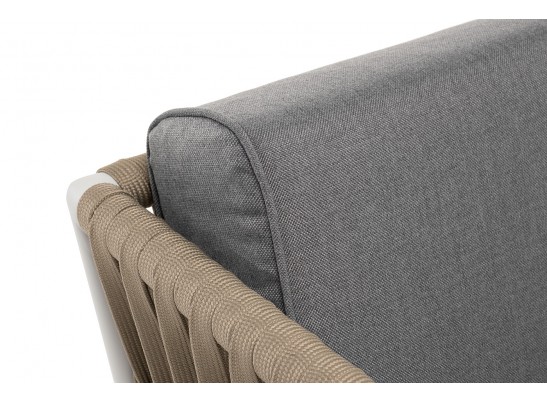 "Касабланка" кресло плетеное из роупа, каркас алюминий светло-серый (RAL7035) муар, роуп серо-коричневый 23мм, ткань серая 017 в Ростове-на-Дону