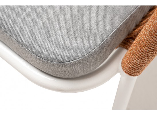 "Лион" стул плетеный из роупа, каркас из стали светло-серый (RAL7035) муар, роуп оранжевый меланж круглый, ткань светло-серая в Ростове-на-Дону