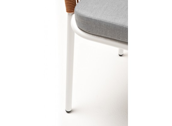 "Лион" стул плетеный из роупа, каркас из стали светло-серый (RAL7035) муар, роуп оранжевый меланж круглый, ткань светло-серая в Ростове-на-Дону