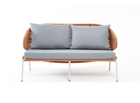 "Милан" диван 2-местный плетеный из роупа, каркас алюминий светло-серый (RAL7035) муар, роуп оранжевый меланж круглый, ткань светло-серая в Ростове-на-Дону