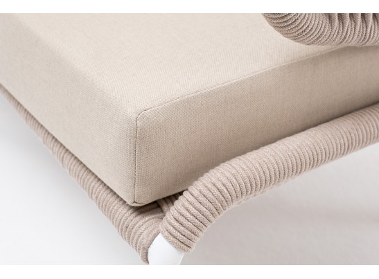 "Милан" диван 3-местный плетеный из роупа, каркас алюминий белый муар, роуп бежевый круглый, ткань бежевая 052 в Ростове-на-Дону