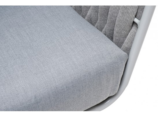 "Монако" кресло плетеное из роупа, каркас алюминий светло-серый (RAL7035) муар, роуп светло-серый 40 мм, ткань светло-серая в Ростове-на-Дону