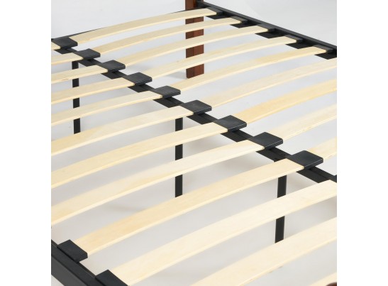 Кровать AT-8077 Wood slat base