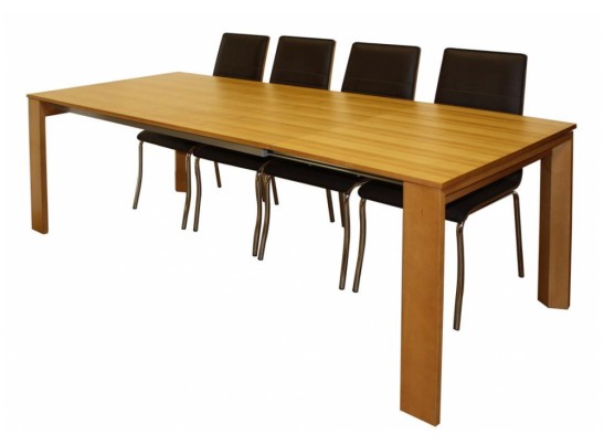 Стол 1117 в Ростове-на-Дону