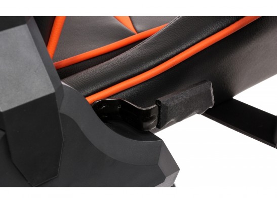 Компьютерное кресло Racer черное / оранжевое в Ростове-на-Дону