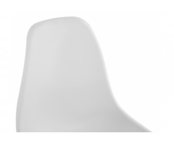 Пластиковый стул Eames PC-015 белый