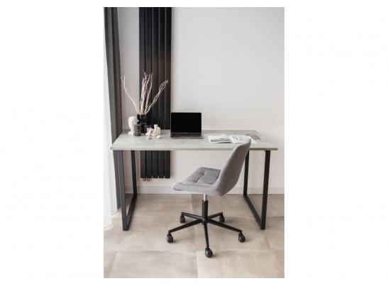 Деревянный стол Лиман 140 х 80 бетон светлый / черный матовый в Ростове-на-Дону