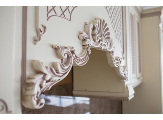 Кухня Афина 30 (3,9*2,6 м) крем/фиолетовая патина