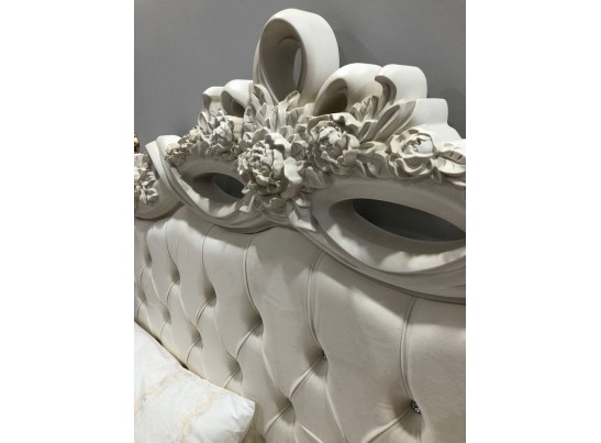 Кровать с мягким изголовьем "Афина" крем корень