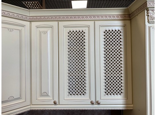 Кухня Афина 30 (3,9*2,6 м) крем/фиолетовая патина