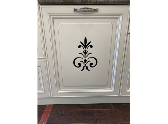 Кухня Кальяри Бьянка 39 (2,3*3,5 м) белый матовый