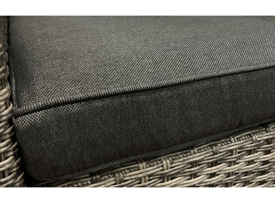 Лаунж-зона KARL с трёхместным диваном (серая) в Ростове-на-Дону