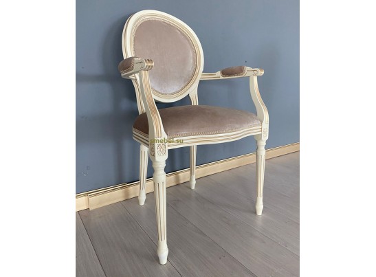 Стул с подлокотниками Медальон (слоновая кость, патина золото)