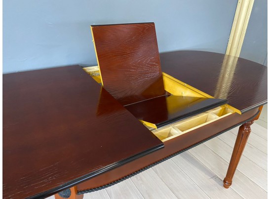 Стол овальный раскладной Азалия (орех с черной патиной, шпон)