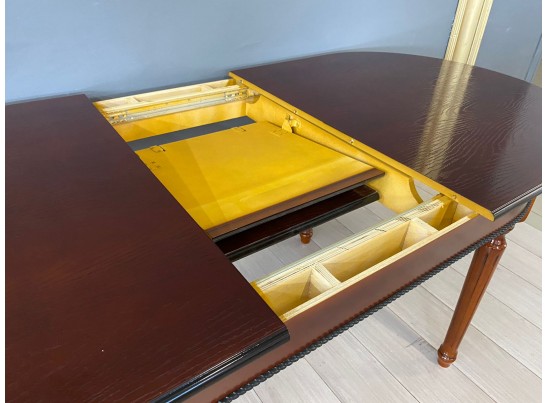 Стол овальный раскладной Азалия (орех с черной патиной, шпон)