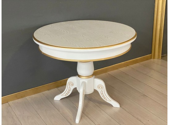 Стол круглый раскладной Верона (белый, патина золото) шпон