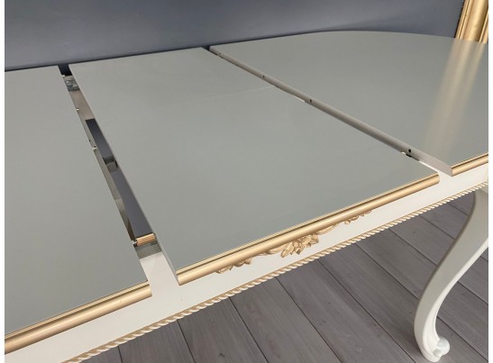 Стол овальный раскладной Розалия (белый, патина золото)