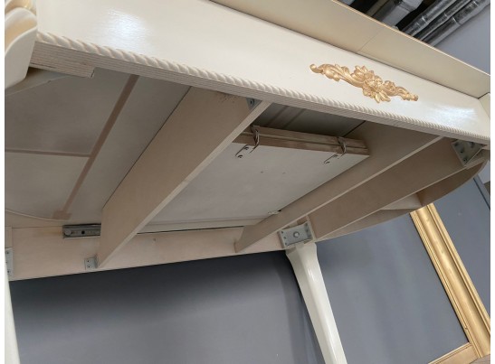 Стол овальный раскладной Розалия (белый, патина золото)