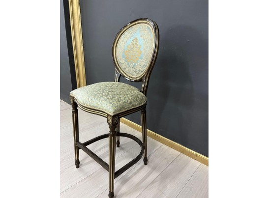 Стул барный Медальон (белый, патина золото)