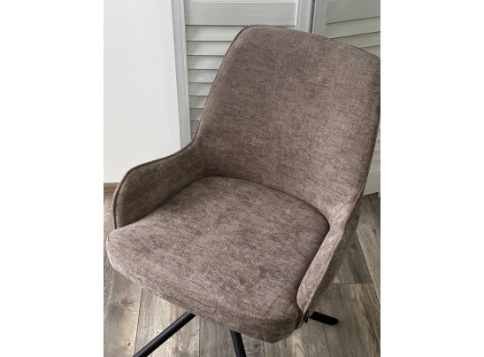 Стул ЛУИДЖИ ДАНС 180 град. поворотный, NORDIC 85 Серый / Черный каркас, в Ростове-на-Дону