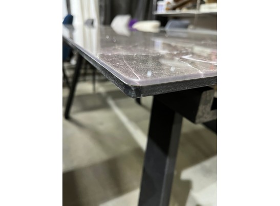 Стол Морис 140 ДАРК, стекло / черный каркас в Ростове-на-Дону