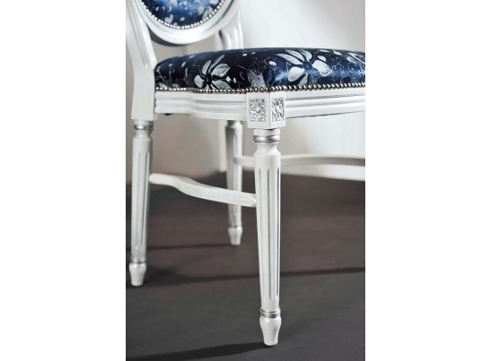 3246/SR Стул, P66 белый с патиной и серебряными деталями / ткань UPH GENE 3057 LIGHT BLUE СКИДКА 50% в Ростове-на-Дону