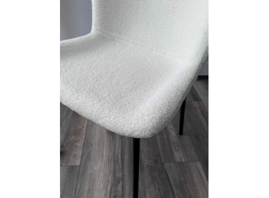 Стул RIYA UF992-01 Белый, teddy / черный каркас в Ростове-на-Дону