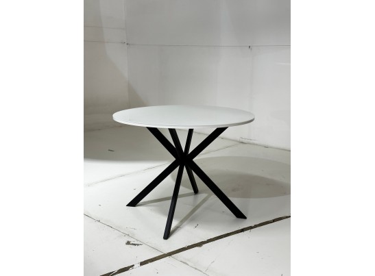 Стол ВЕГА D100 Белый, стекло/ черный каркас в Ростове-на-Дону