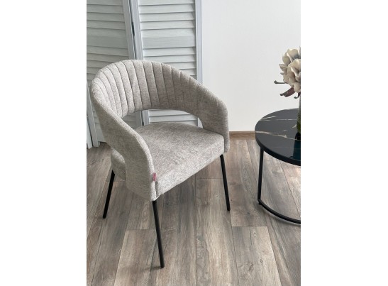 Стул SNUG 3018-03 светло-серый, шенилл / черный каркас, ®DISAUR в Ростове-на-Дону