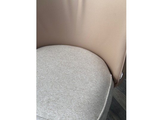 Стул МОНЕ ROVENA IVORI ткань / ORAKUL 130 экокожа / Черный каркас M-City в Ростове-на-Дону